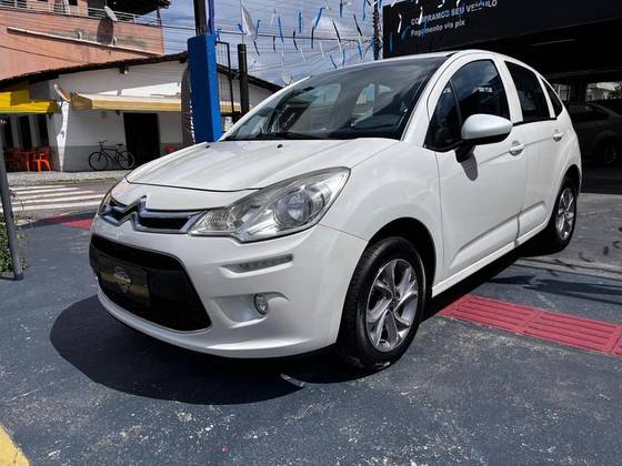 CITROËN C3 1.5 ATTRACTION 8V FLEX 4P MANUAL CITROËN C3 1.5 ATTRACTION 8V FLEX 4P MANUAL